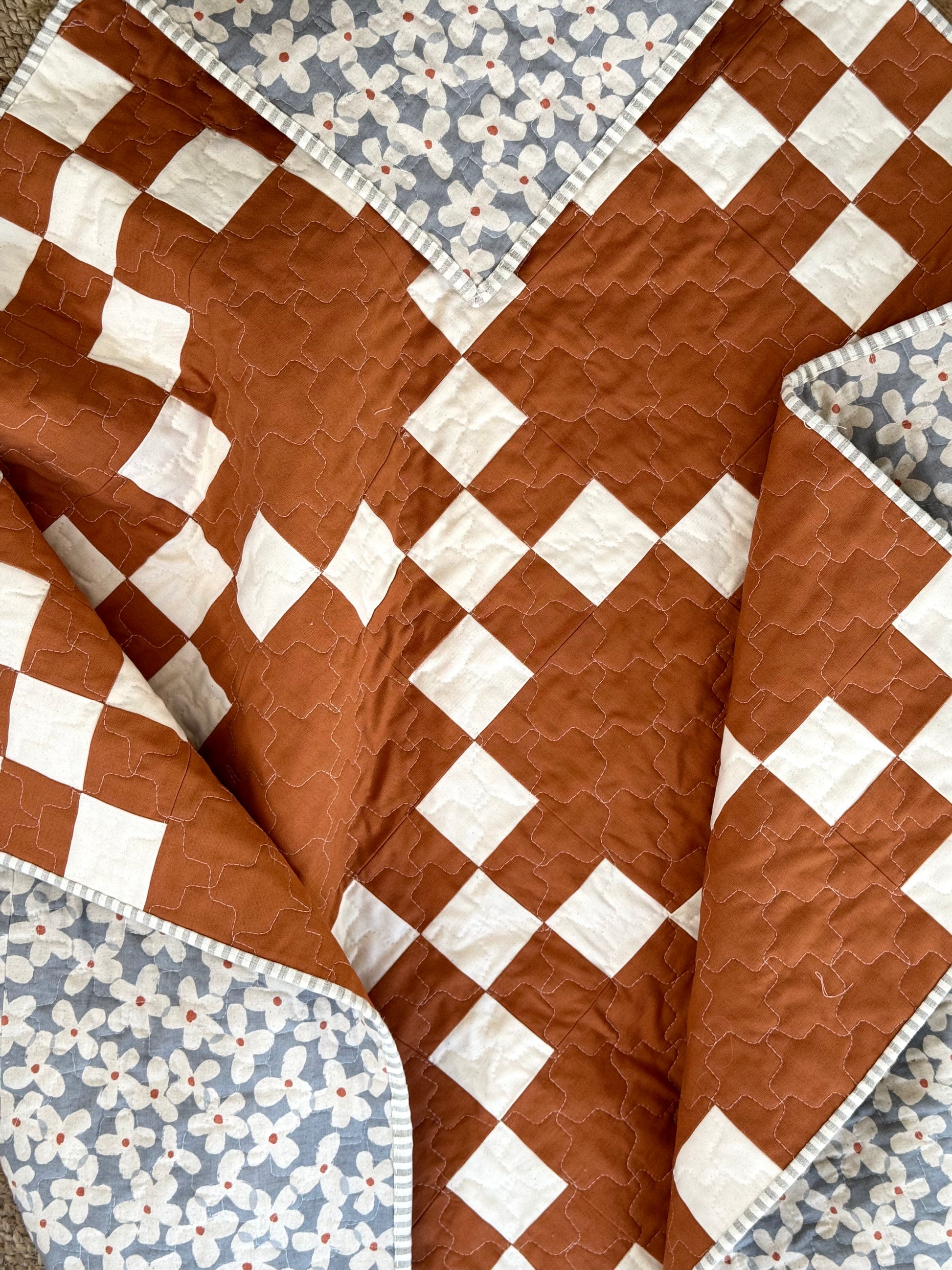 Single Irish chain quilt - small throw (53”x 53” /135cm x 135cm) linen cotton blends