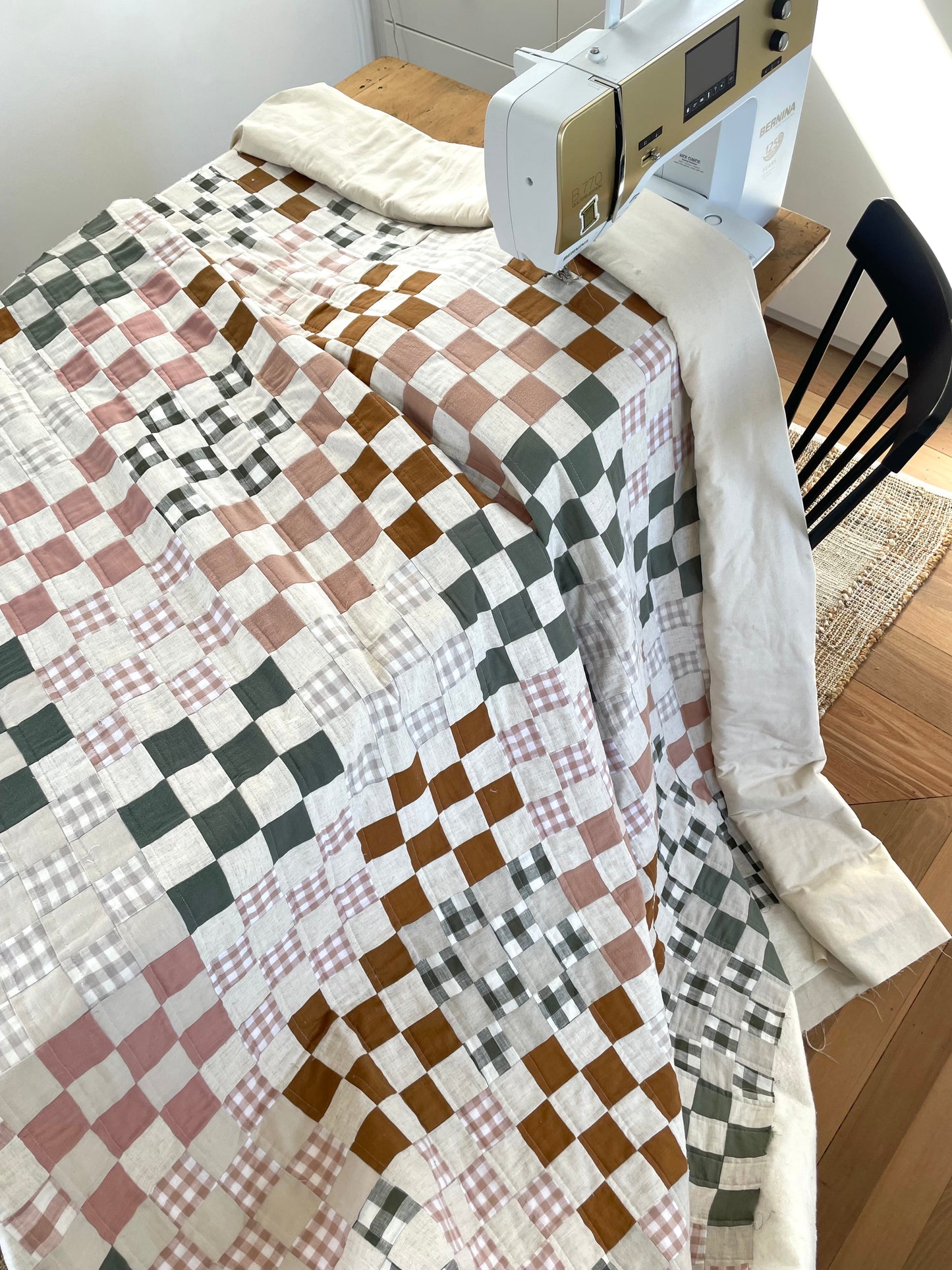 Squares Bed Quilt (~74" x 88" (187cm x 223cm)