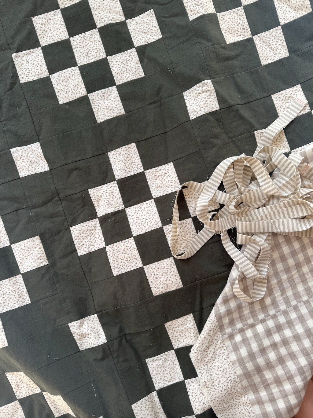 Diamond Dots - small throw (57”x 57”  /145cm x 145cm) linen cotton blends