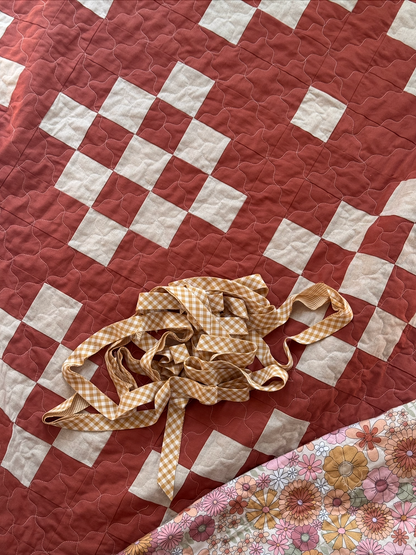 Diamond Dots Quilt Pattern