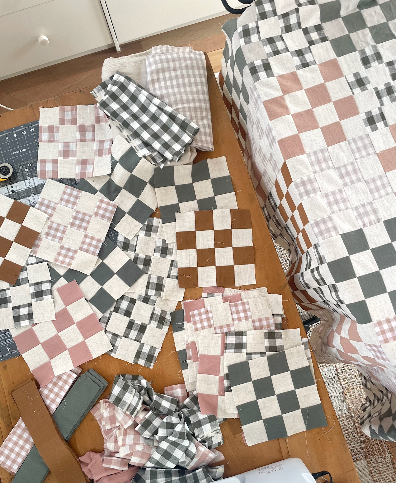 Small Squares Quilt Pattern